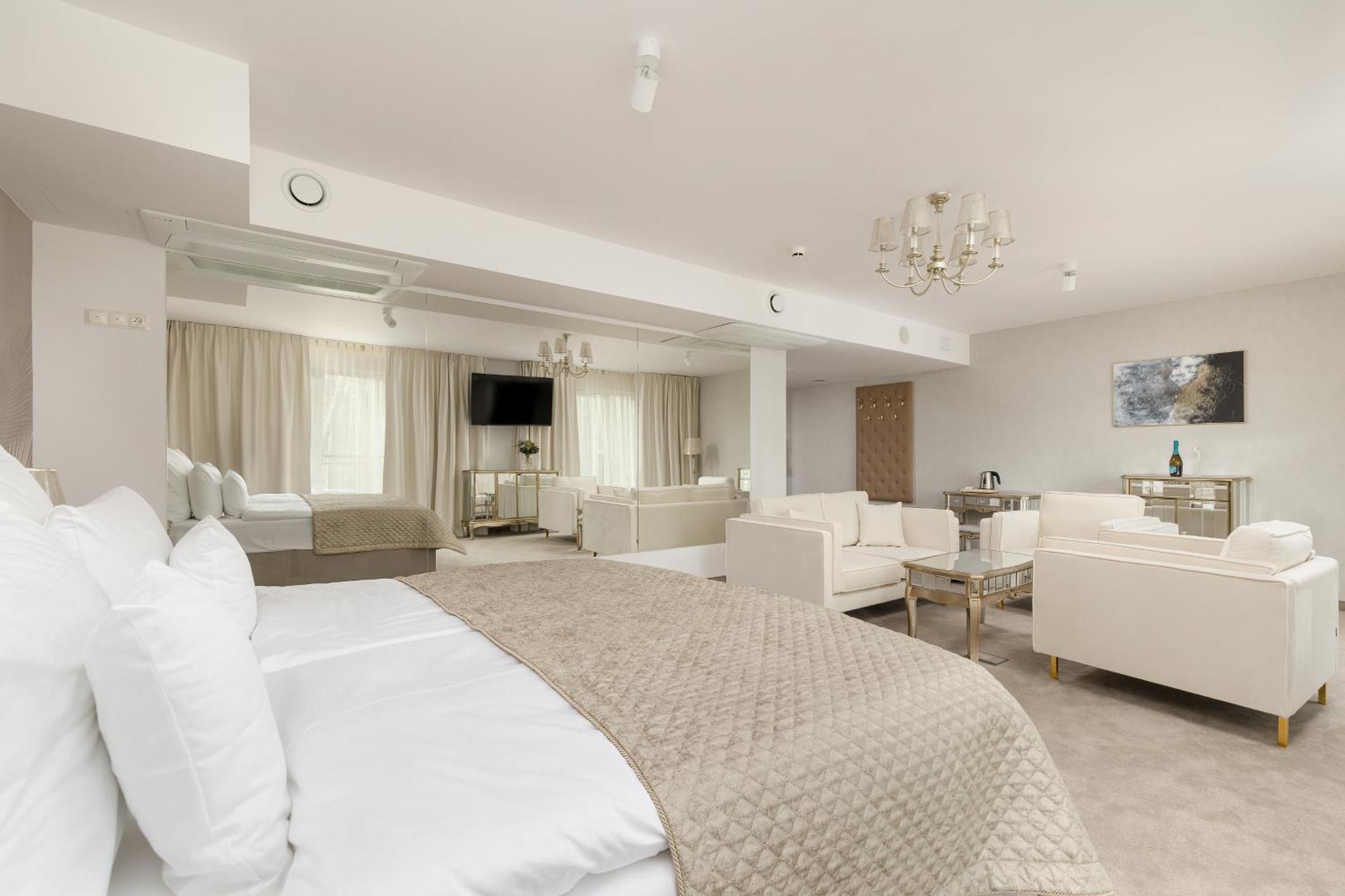 Juvena Hotel Wellness & Spa Adults Only Międzywodzie Buitenkant foto