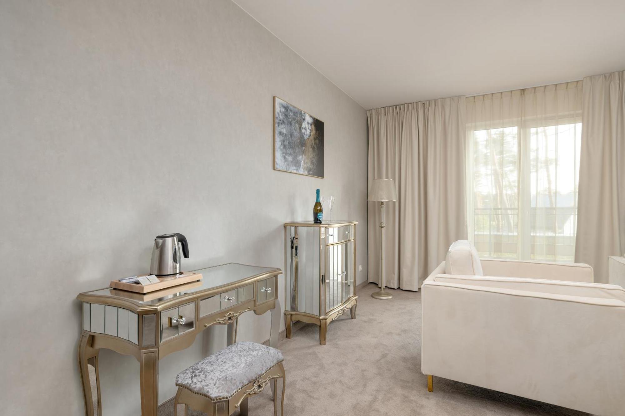 Juvena Hotel Wellness & Spa Adults Only Międzywodzie Buitenkant foto